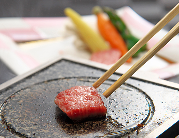 地産利生のおもてなしお食事